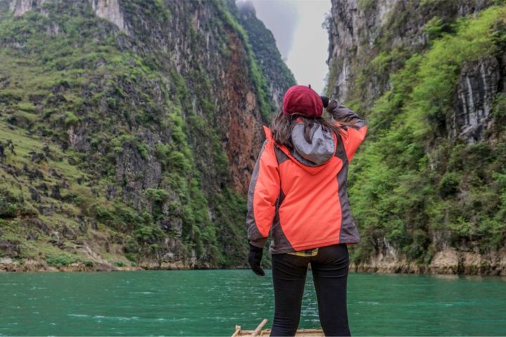 boat trip on the nho que river